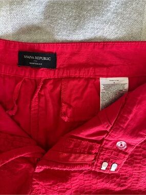 Banana Republic Hampton Fit Shorts Red size 8
